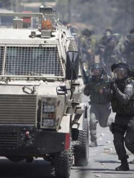 مداهمات واعتقالات وهدم في الضفة 