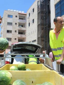 حملة في جنين لتسويق البطيخ 