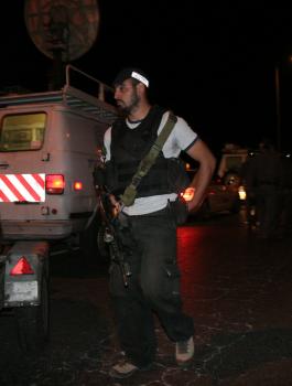 اصابة طبيب في هجوم للمستوطنين 