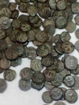 الشرطة تضبط 633 قطعة أثرية تعود لعصور مختلفة في بيت لحم