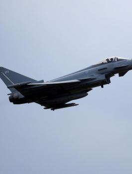 قطر تشتري طائرات حربية من بريطانيا 