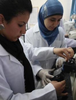 مركز أبحاث طبي فلسطيني