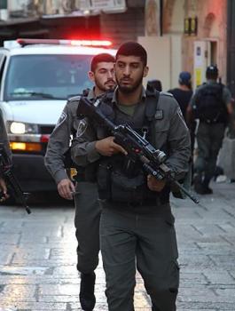 اعتقال مسؤولين من السلطة في القدس 