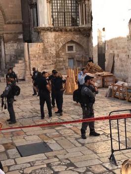 سقوط جزء من سقف كنيسة القيامة