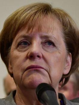 ميركل والحكومة الالمانية 