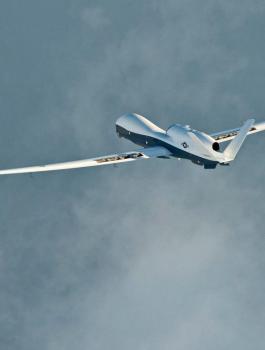 اسقاط طائرة استطلاع للتحالف العربي في اليمن 