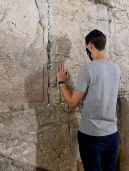 كوشنير والقدس والضفة الغربية 