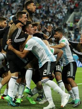 أهداف كأس العالم 2018 في الدقيقة 90