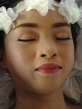 مريضة سرطان تموت في غاية الجمال 