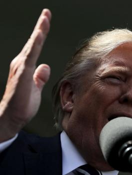 توقعات بإعلان ترامب الانسحاب من الاتفاق النووي 