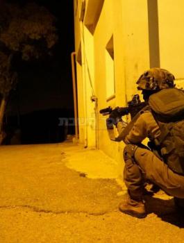 اعتقالات بالضفة الغربية والقدس 