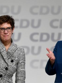 انغلينا ميركل 