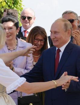 بوتين ووزيرة الخارجية النمساوية 