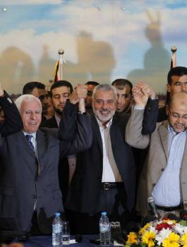 حماس تبدي استعدادها لحل اللجنة الإدارية وإجراء الانتخابات 