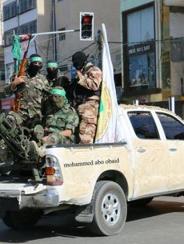 مناورات عسكرية للقسام في غزة 