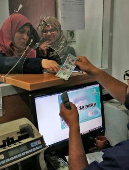 مساعدات قطرية مالية لغزة 