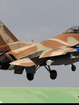 اسقاط طائرة اف 16 إسرائيلية