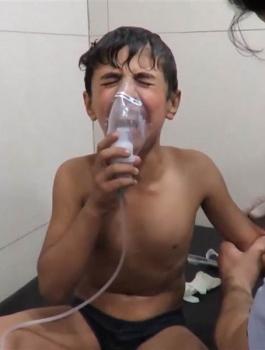 قصف بالغازات السامة على ريف ادلب 