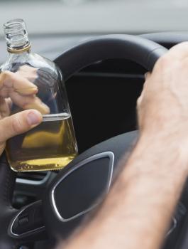 القيادة تحت تأثير الكحول 