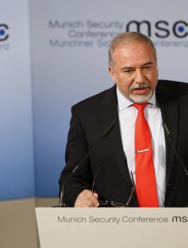 ليبرمان والاونروا 