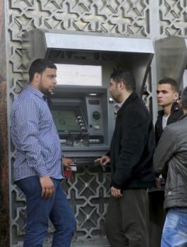 رواتب موظفي السلطة الفلسطينية 