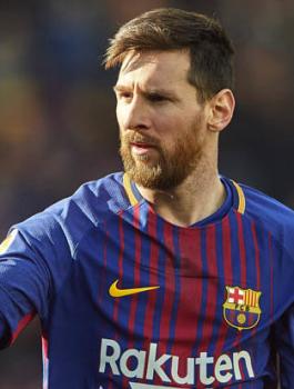 صور: ميسي يكشف عن حذاءه الجديد الذي سيخوض فيه مبارياته مع برشلونة وفي كأس العالم