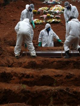 وفيات بفيروس كورونا في العالم 