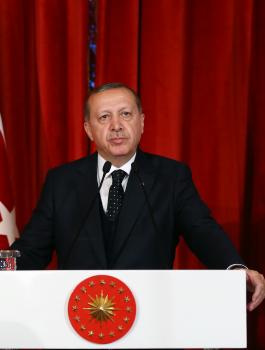 أردوغان: من يسعى إلى تقسيم تركيا سنمطره بالقنابل!