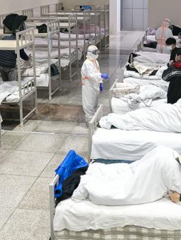 االصين واميركا وفيروس كورونا 