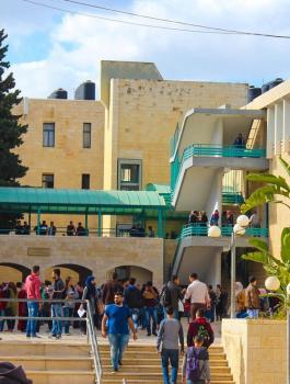 campus__1320x740_q95_crop_subsampling-2_upscale