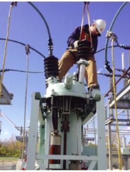 circuit_breaker_repair_in_field-small