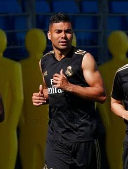ريال مدريد والتعاقد مع لاعبين 