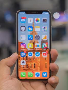 مشاكل آيفون X 