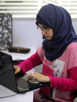 عمل النساء في السوق الفلسطيني 