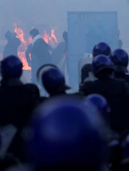 تظاهرات في الجزائر ضد بوتفليقة 