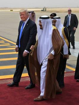 ترامب يصل السعودية 