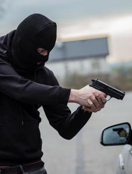 سطو مسلح في جنين 