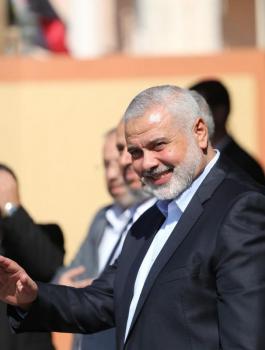 هنية ووزير المخابرات المصري 