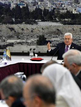 عباس واموال المقاصة 