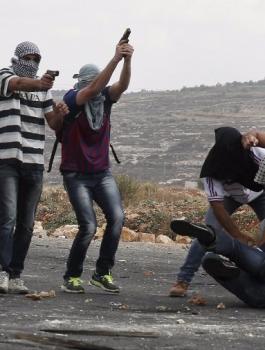 مستعربون يعتقلون ننائب امين سر حركة فتح 