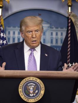 ترامب وفيروس كورونا 