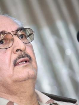 اللواء الليبي المتقاعد خليفة حفتر