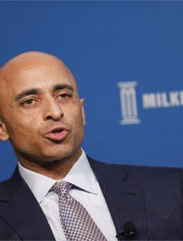 يوسف العتيبة والتطبيع 