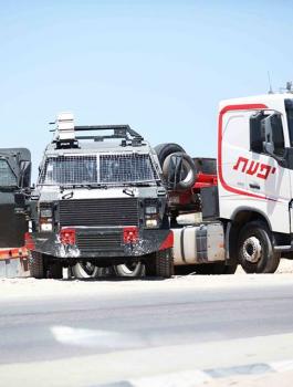 الخان الاحمر 