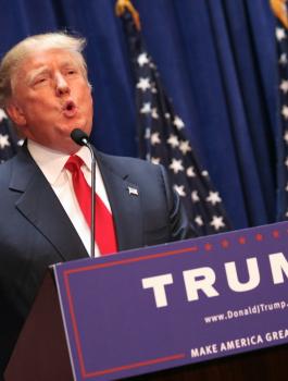 سقوط طرد يحمل رسالة لترامب 