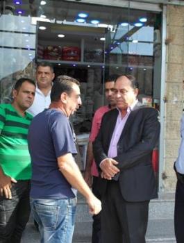 محافظ جنين يخطر التجار 