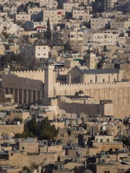 لأول مرة منذ 40 عاما بناء استيطاني في الخليل 
