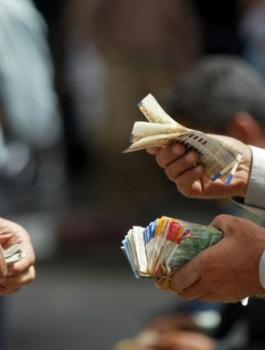 ديون مستحقة على  العمال الفلسطينيين 