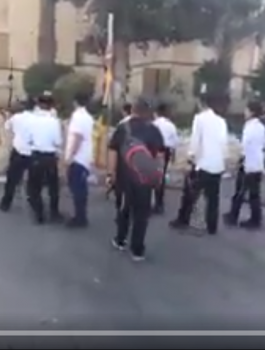 هجوم للمستوطنين على شاب بالقدس 