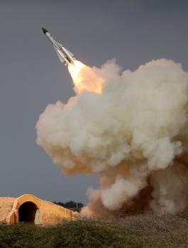 السعودية تعلن اعتراض 3 صواريخ باليستية فوق العاصمة الرياض